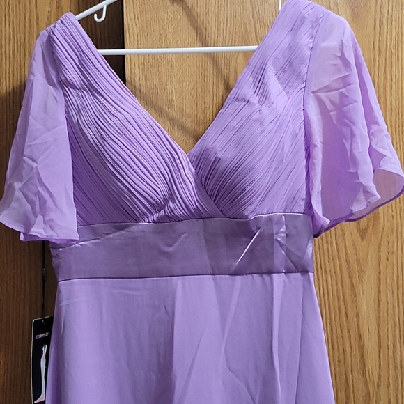Formal long dress purple dress flowy size 8 - Picture 2 of 11